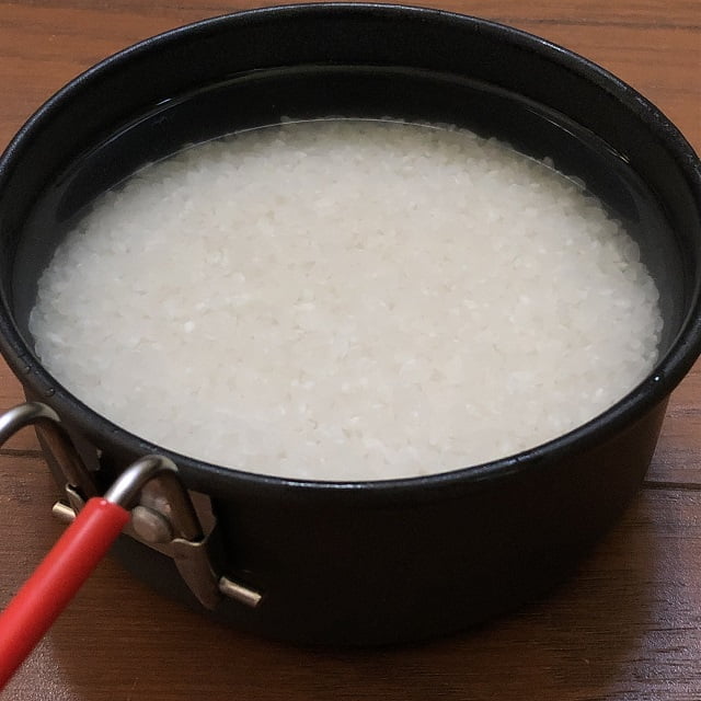 米吸水中